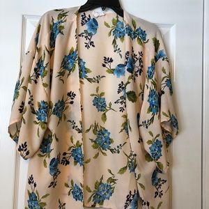 Cream floral kimono